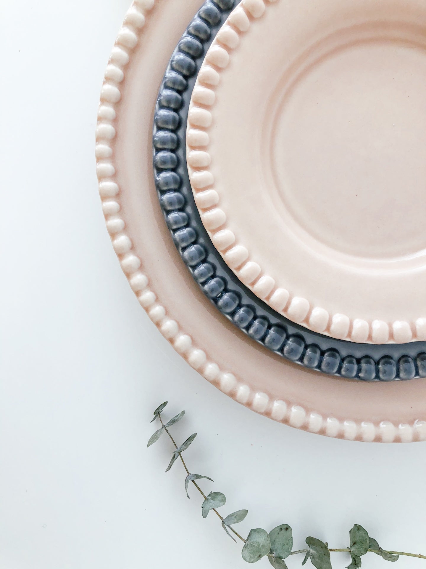 Pink and Gray Table Set - 18 Pieces