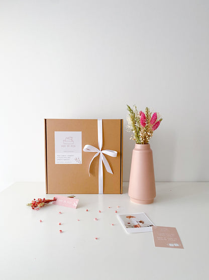 Box Vase w/ Flowers 